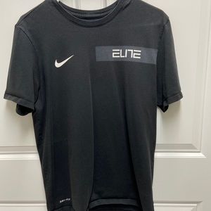 Nike elite basketball tee size medium